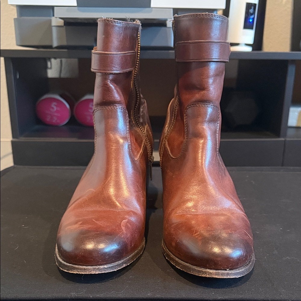 Frye Malorie Button Short Boot Vintage Brown, size 11